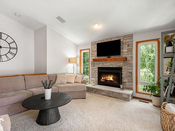 5th image of 3748 Timber Creek Dr NW