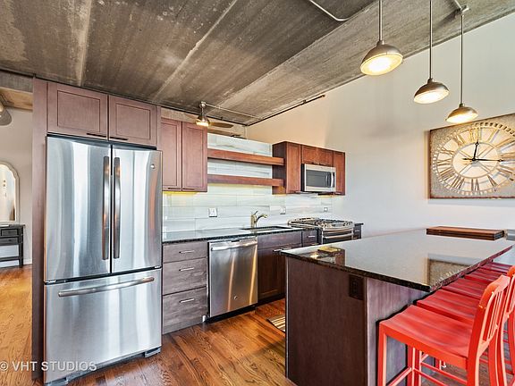 5th image of 1635 W Belmont Ave APT 312