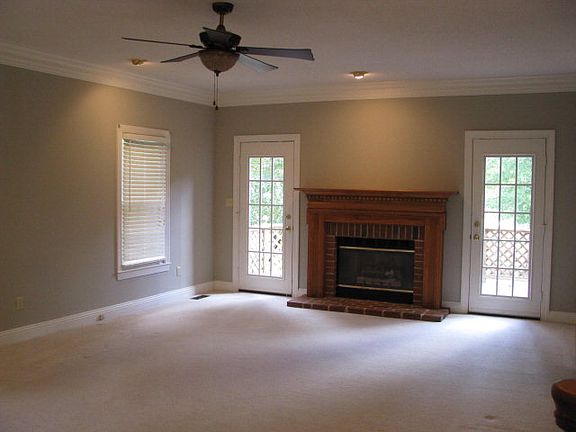 3rd image of 113 Tifton Dr E