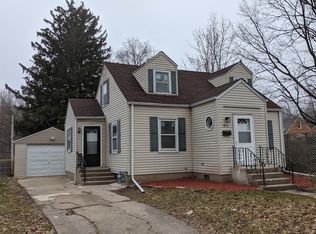 1915 Ohio Pkwy, Rockford, IL 61108