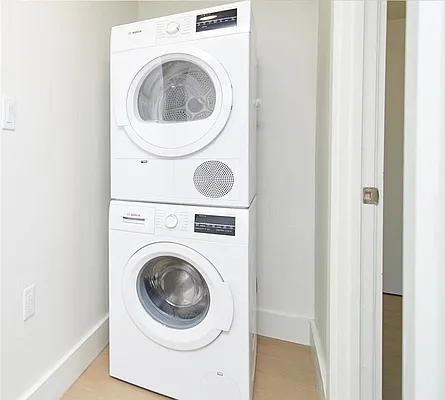 Rented by Olnick Organization | media 5