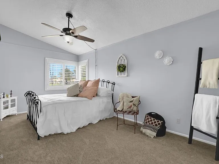 885 Oakland Hills Dr — Photo 33