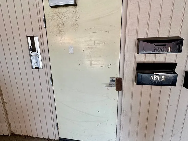 212 Church Street — Photo 4