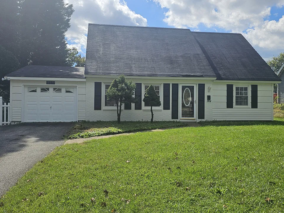 12517 Saber Ln