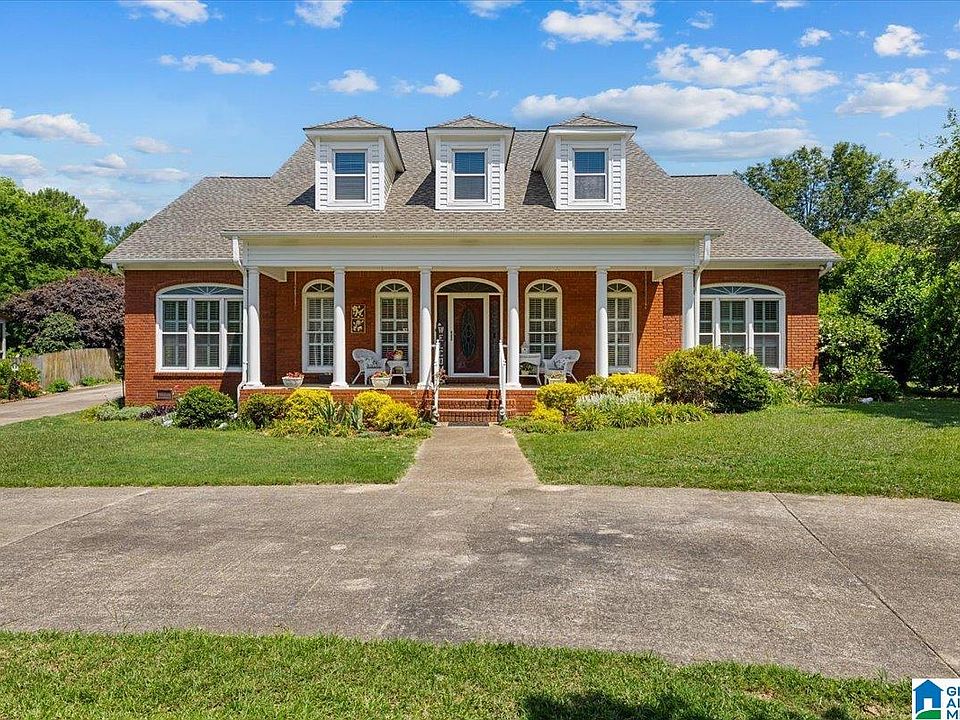 1st image of 590 Rena Dr