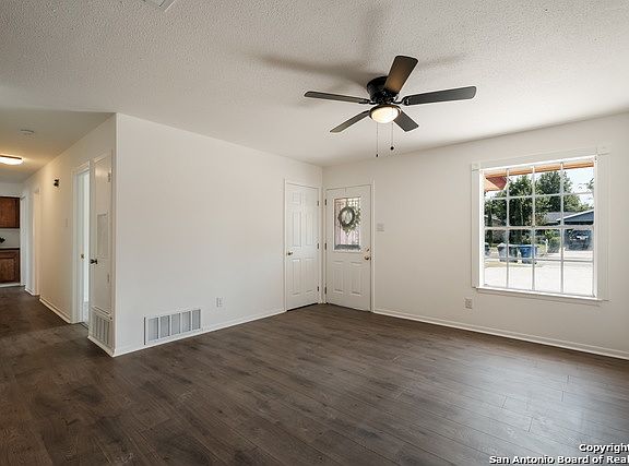 3rd image of 6203 Elm Valley Dr