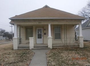 501 N C St, Herington, KS 67449
