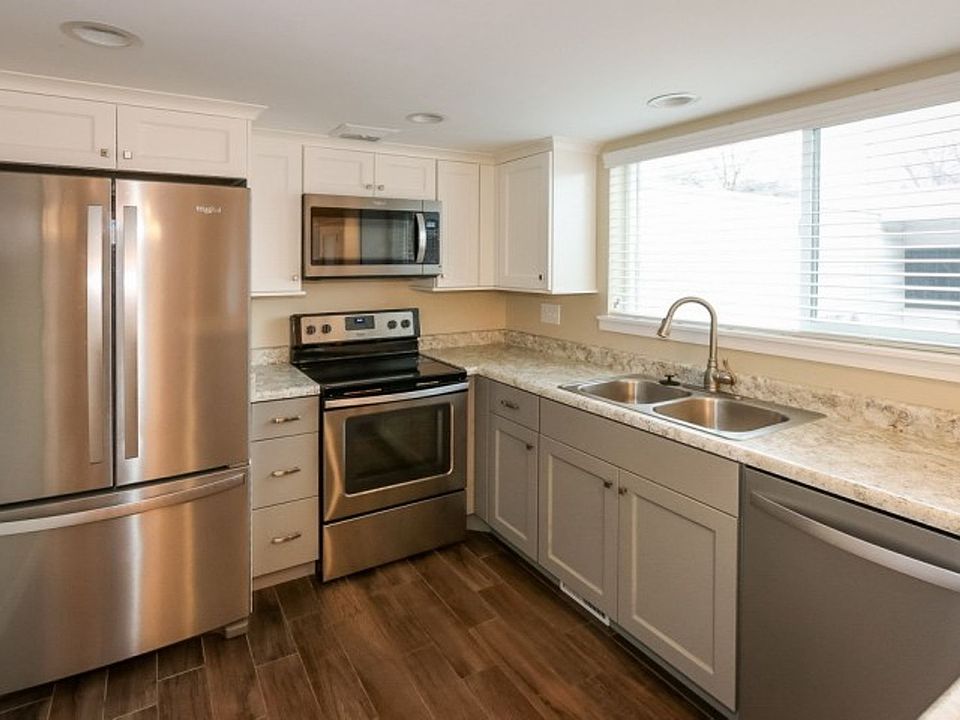 1st image of 832 E Three Fountains Dr Unit 184