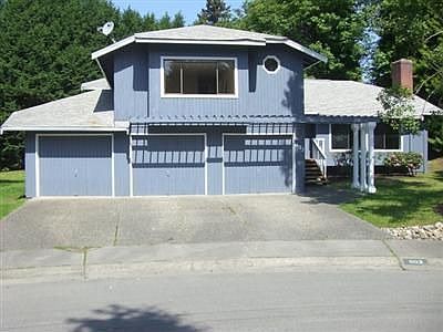1st image of 903 145th Pl NE