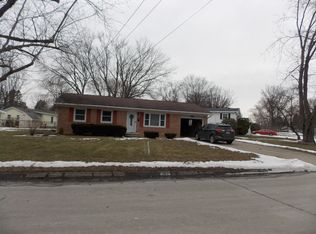 776 Cambridge Dr, Battle Creek, MI 49015