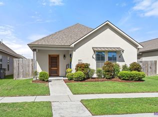 7625 W Pelican Lakes Ave, Baton Rouge, LA 70820