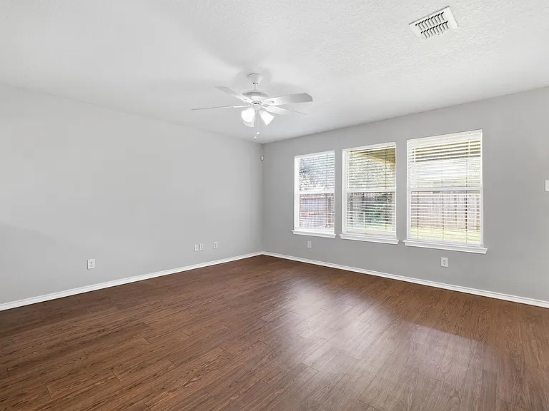10307 Roseangel Ln — Photo 10