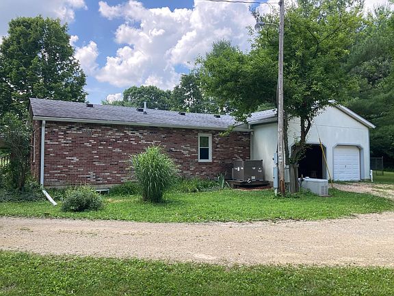 3rd image of 9454 Stinchcomb Ln