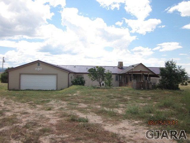 1st image of 15681 Holloway Ln