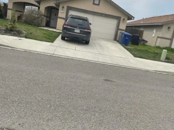 740 Wilkinson Ct, Dos Palos, CA 93620