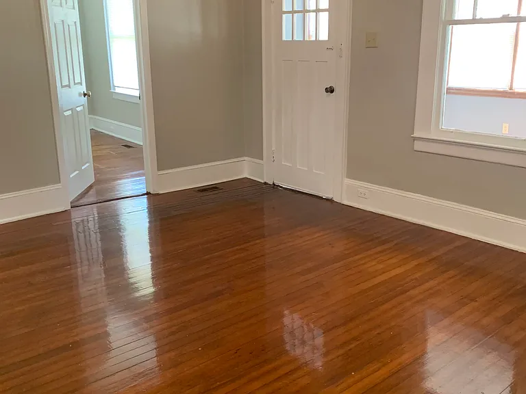335 Grace St — Photo 22