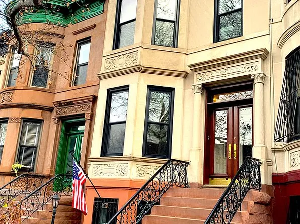 533 47th St, Brooklyn, NY 11220