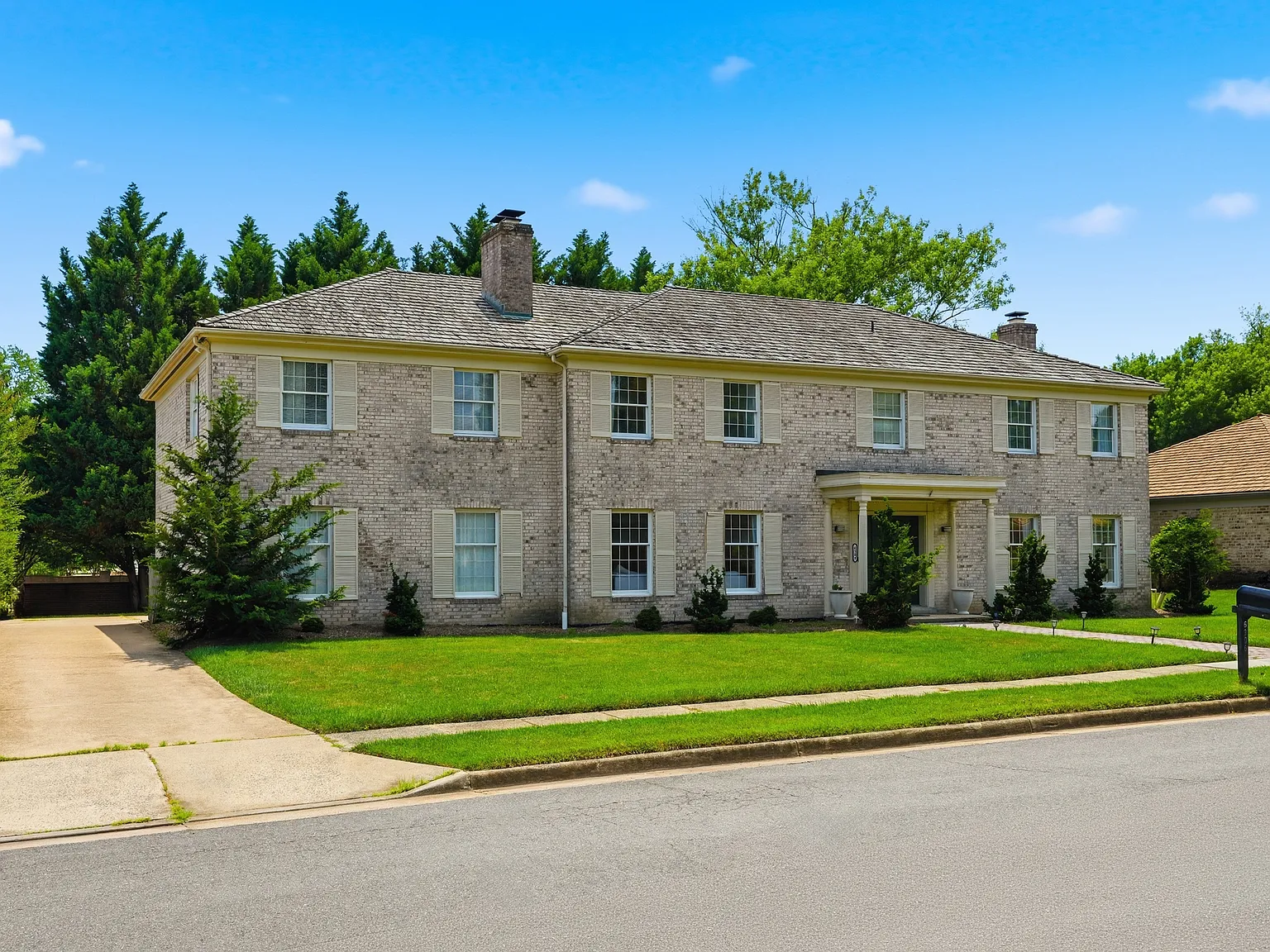 6306 Dunaway Ct — Photo 4