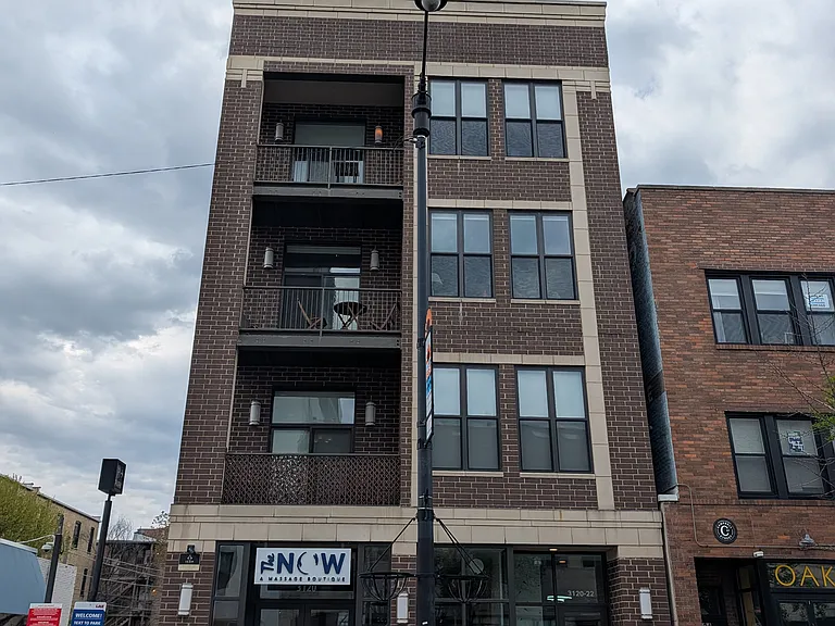 3122 N Broadway St #401 — Photo 12