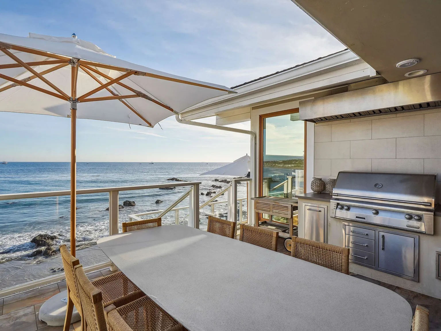 5 bed, 4300 sqft, $60,000 — Photo 2