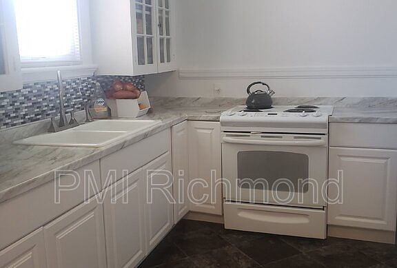 5th image of 1108 Fourqurean Ln Unit B