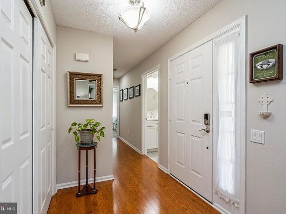 4th image of 226 N Pondview Blvd