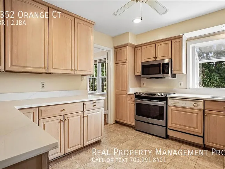 8352 Orange Ct — Photo 10
