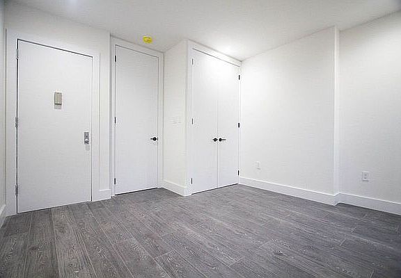 4th image of 424 Bleecker St #3L