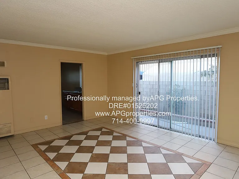 1834 W Gramercy Ave #A — Photo 3