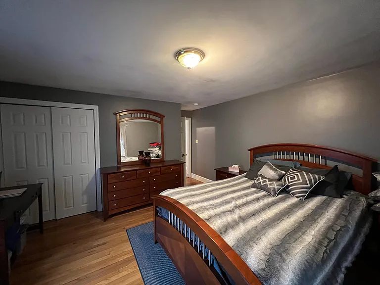 162 Gifford Ave #1 — Photo 6