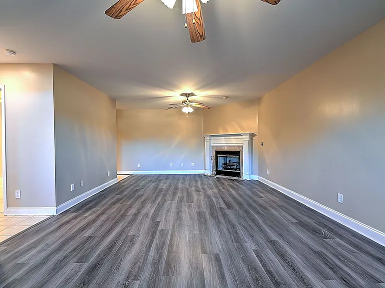 168 Old Mill Ct — Photo 27
