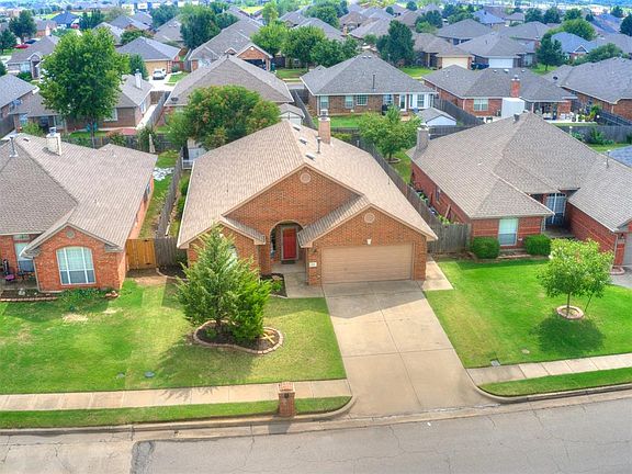 2nd image of 108 Springcreek Dr