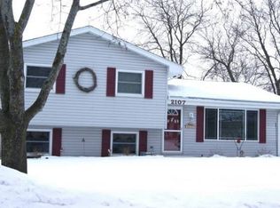 2107 Canary St, West Bend, WI 53090