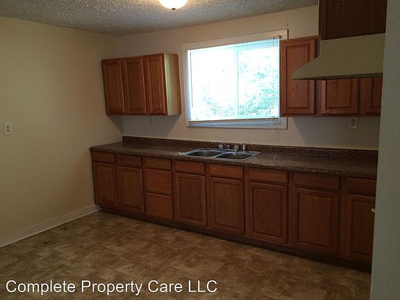 4th image of 1401 S Kinney Ave