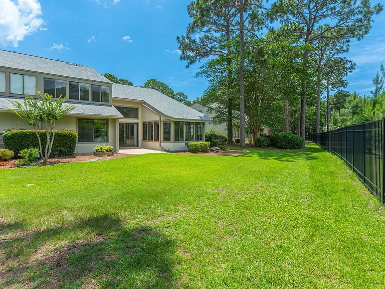 1219 Oakmont Dr — Photo 51