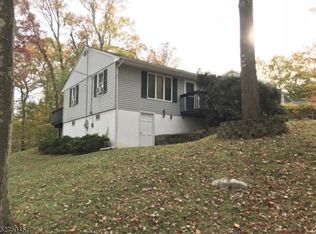 7 Brookview Rd, Denville, NJ 07834