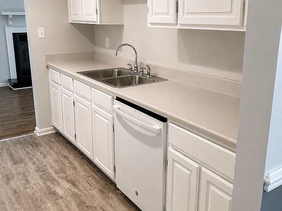 3rd image of 87 Charles Parish Dr