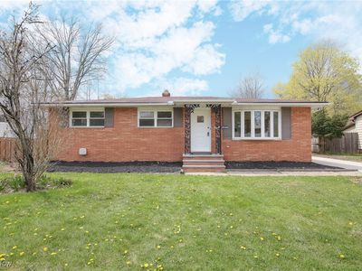 6544 Nancy Dr, North Olmsted, OH, 44070