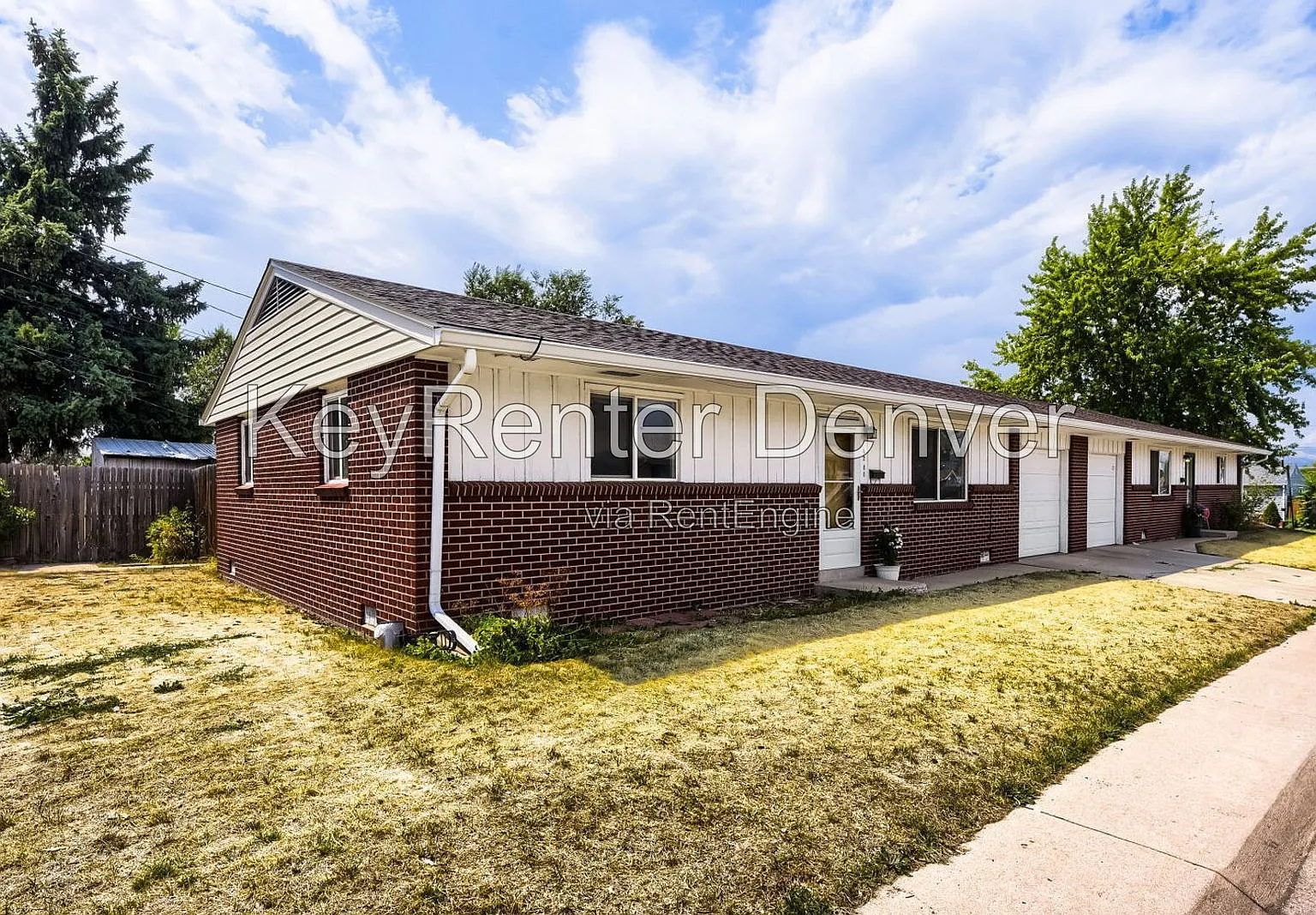 2 bed, 1.0 bath, 941 sqft, $1,800 — Photo 1