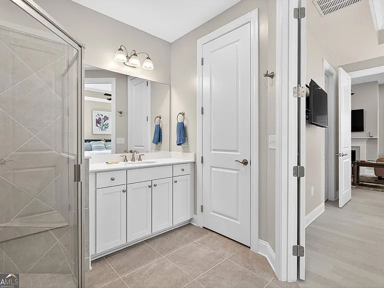 133 Iron Oak Dr — Photo 24