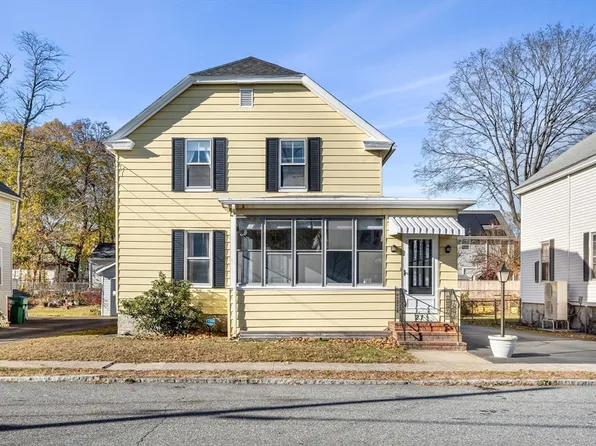 21 Greenfield St, Lowell, MA 01851
