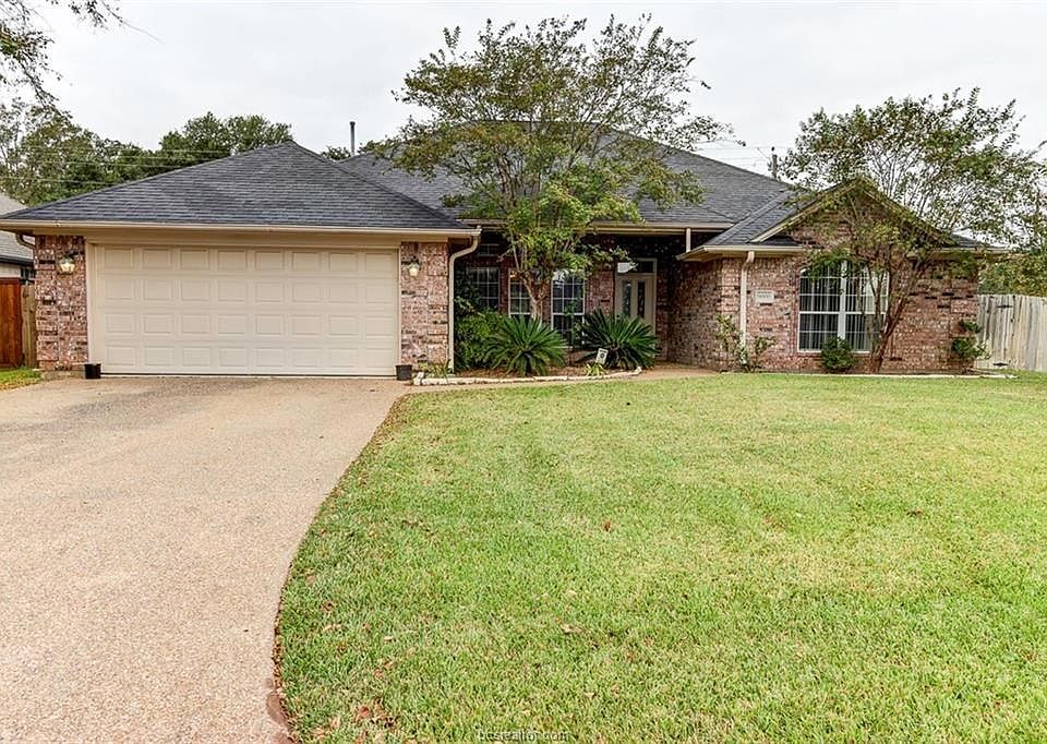1st image of 9000 Timber Knoll Dr