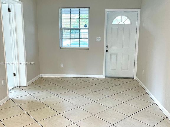 3rd image of 1764 NE 49th St