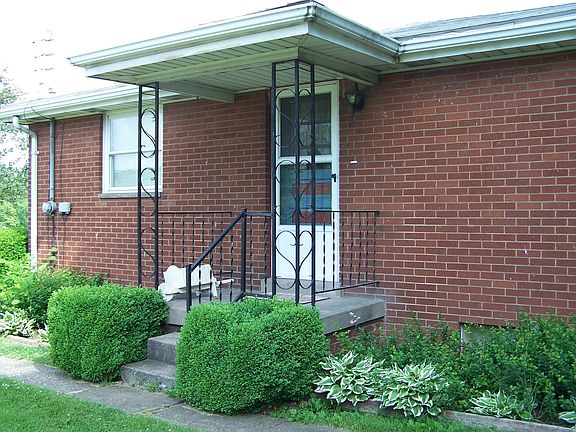 Small Porch Side Entry