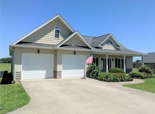 234 Burnt Tanyard Rd, West Union, SC 29696