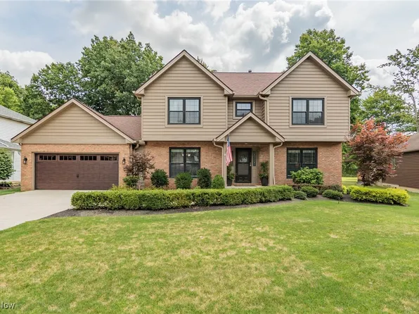 13893 Trenton Oval, Strongsville, OH 44136