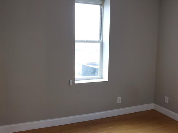 5th image of 1522 Snyder Ave #3F