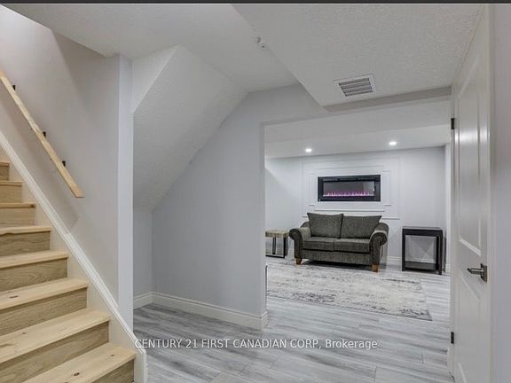 3rd image of 3194 Morgan Ave