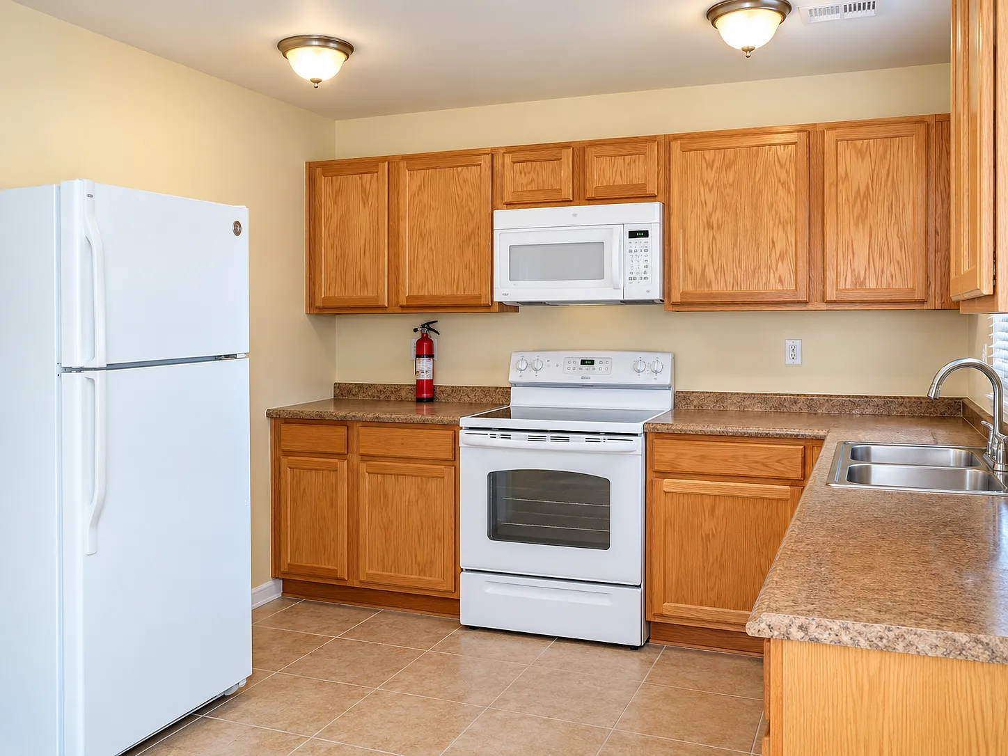 5 bed, 1642 sqft, $3,000 — Photo 4