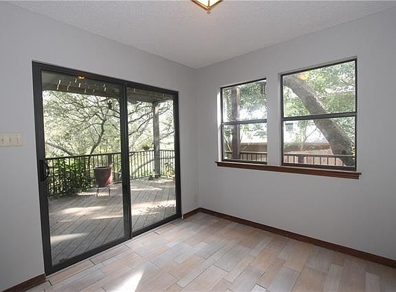 5th image of 4817 Twin Valley Dr